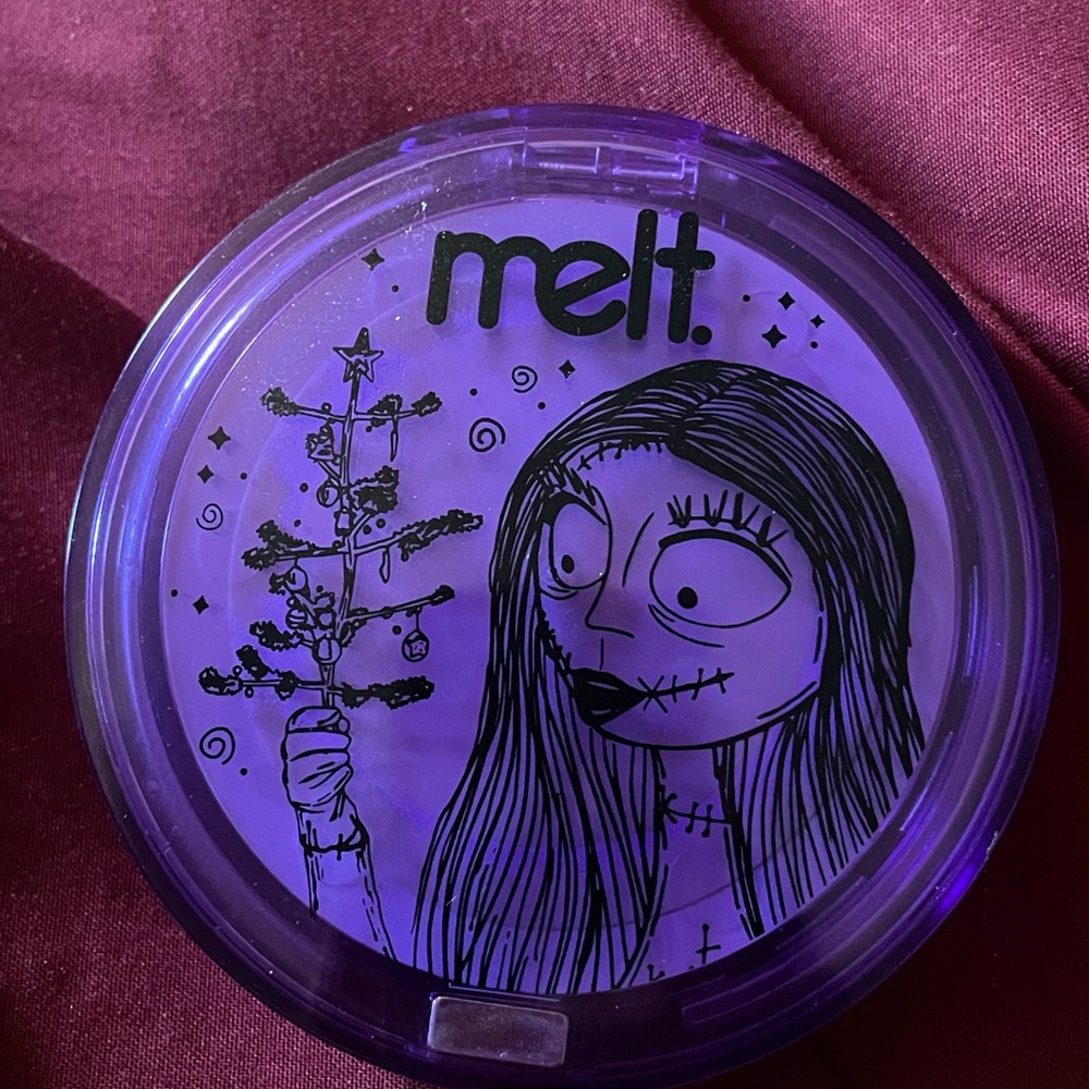 Melt Cosmetics Artistic Purple Compact